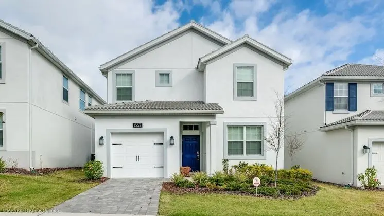 Villa (1557MB Amazing Champions Gate 5 Bedro)