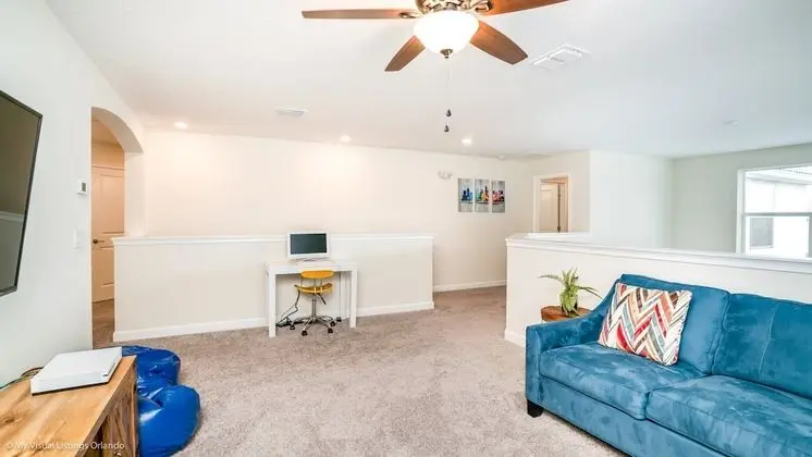 Villa (1557MB Amazing Champions Gate 5 Bedro)