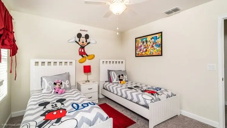 Villa (1557MB Amazing Champions Gate 5 Bedro)