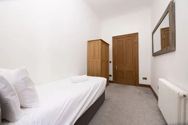 Apart Daire (5 Bedrooms)