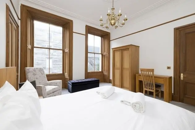 Apart Daire (5 Bedrooms)