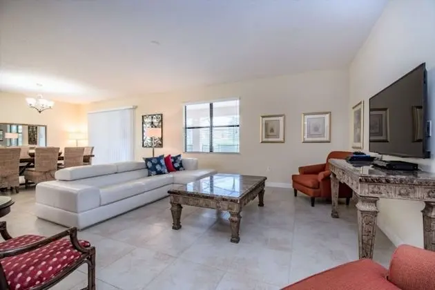 Villa (5 Bedroom in Champions Gate)