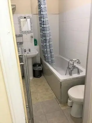 Ev, Birden Çok Yatak, Sigara İçilmez