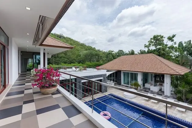 Luxury Villa