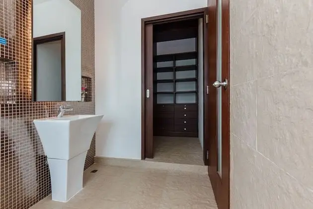 Luxury Villa