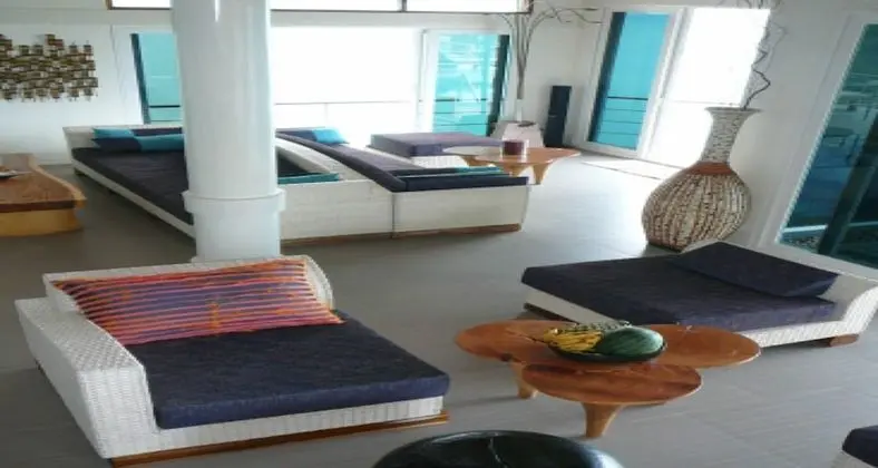 5-Bedroom  (Not Incl.Electricity)