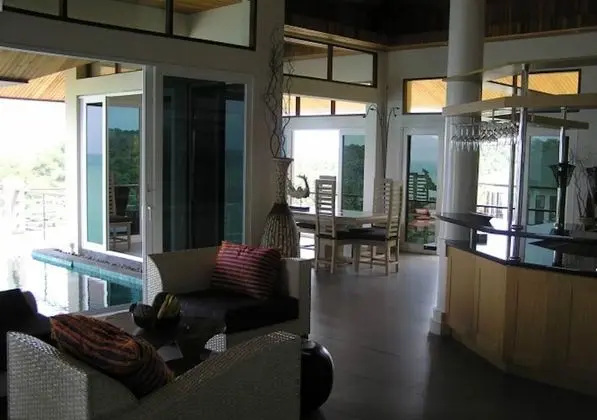 5-Bedroom  (Not Incl.Electricity)