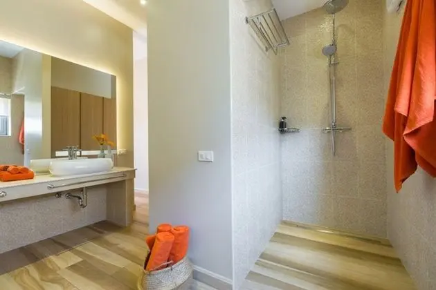 Luxury Villa, 4 Yatak Odası, Kısmi Deniz Manzarası, Plaj Kenarı