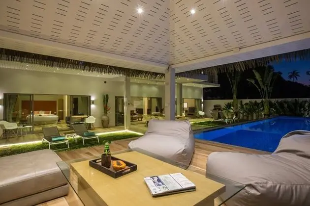 Luxury Villa, 5 Yatak Odası, Kısmi Deniz Manzaralı, Plaj Kenarı