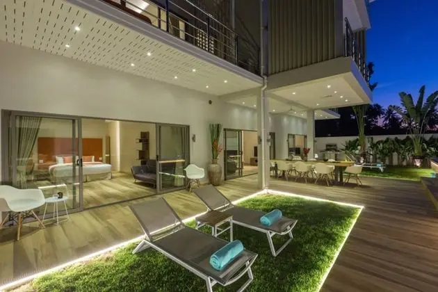 Luxury Villa, 5 Yatak Odası, Kısmi Deniz Manzaralı, Plaj Kenarı
