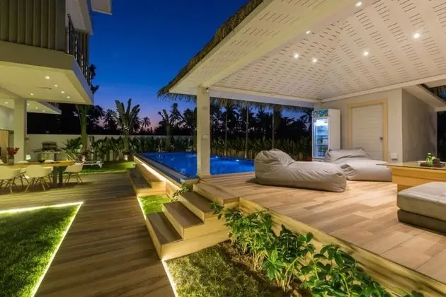 Luxury Villa, 5 Yatak Odası, Kısmi Deniz Manzaralı, Plaj Kenarı