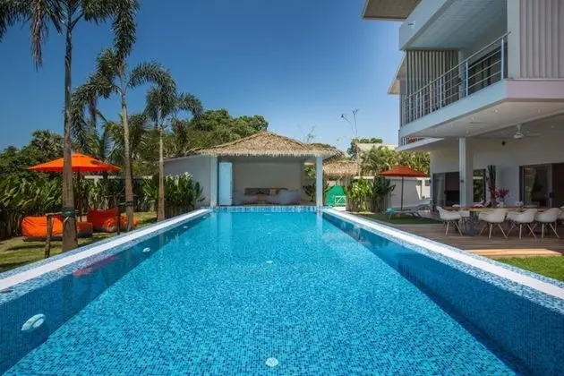 Luxury Villa, 5 Yatak Odası, Kısmi Deniz Manzaralı, Plaj Kenarı