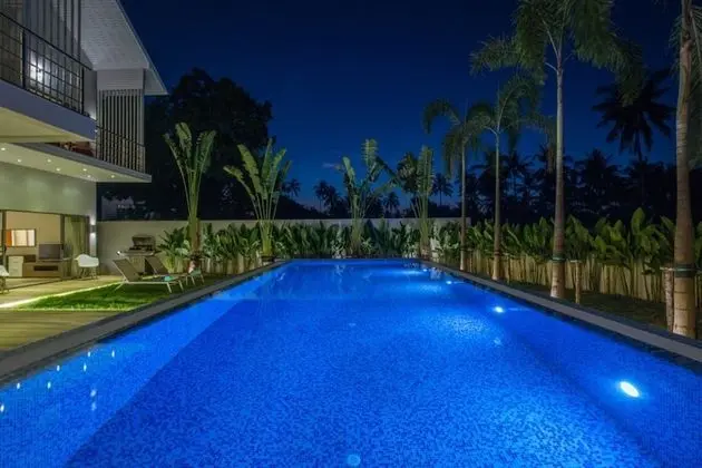 Luxury Villa, 5 Yatak Odası, Kısmi Deniz Manzaralı, Plaj Kenarı