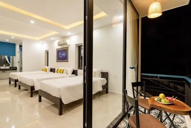 Deluxe Dört Kişilik Oda, Balkon