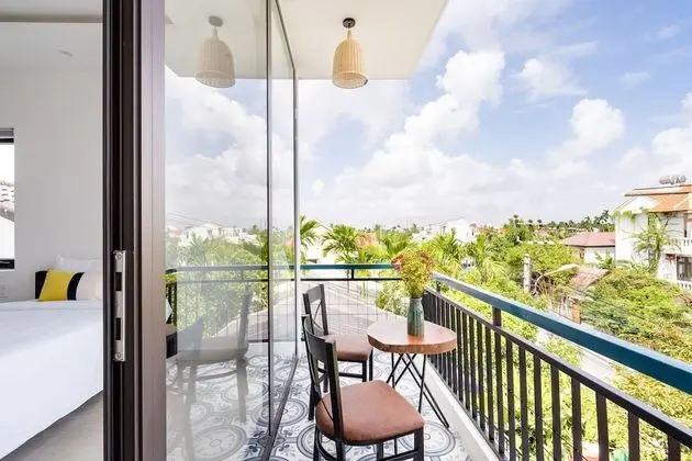 Deluxe Dört Kişilik Oda, Balkon