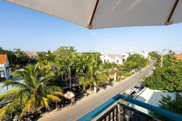 Deluxe Dört Kişilik Oda, Balkon
