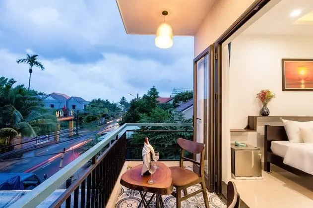 Deluxe Tek Büyük veya İki Ayrı Yataklı Oda (with window)