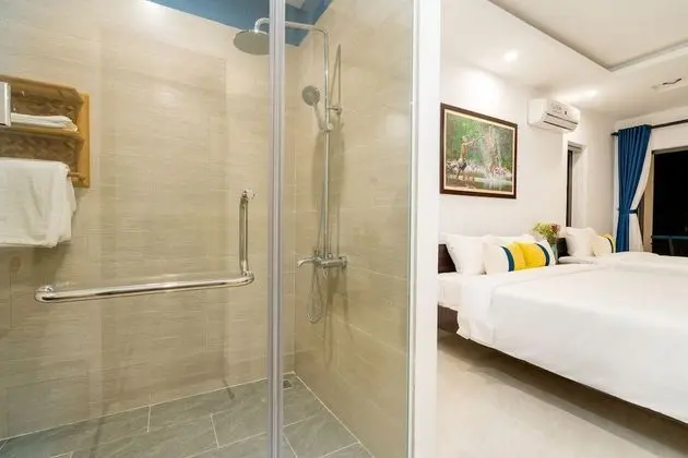 Deluxe Tek Büyük veya İki Ayrı Yataklı Oda (with window)