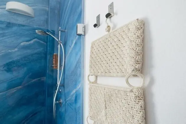 Tek Büyük Yataklı Oda, Balkon