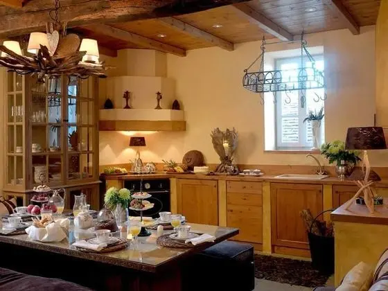 Villa, Dağ Manzaralı
