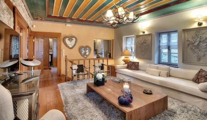 Villa, Dağ Manzaralı