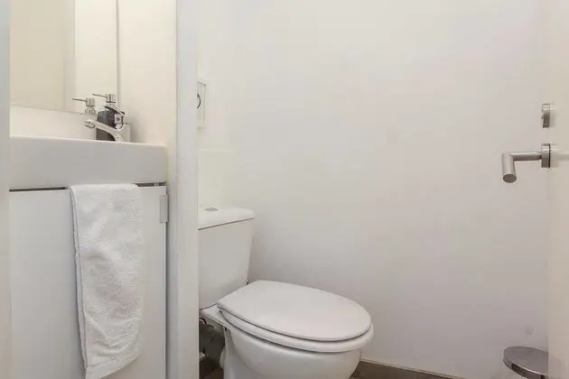 Tek Büyük Yataklı Oda, Ortak Banyo