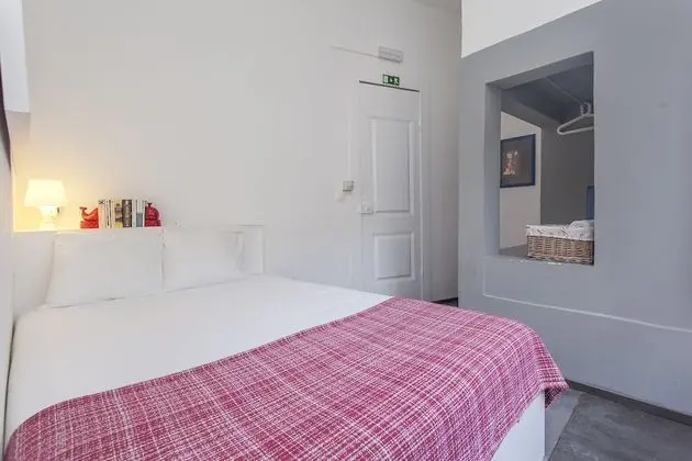 Tek Büyük Yataklı Oda, Özel Banyo