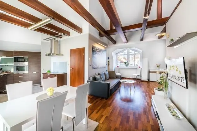 Çatı Katı Süiti (Penthouse)