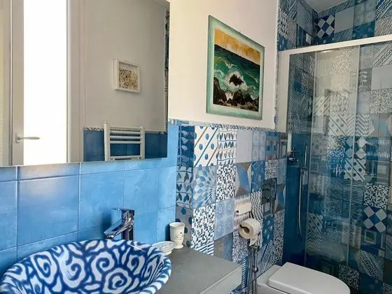 Tek Büyük Yataklı Oda, Deniz Manzaralı (Newport)