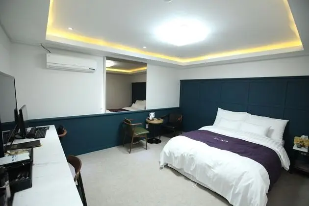 Deluxe Tek Büyük Yataklı Oda