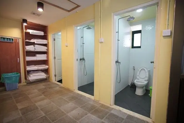 Ortak Ranzalı Oda, Sadece kadınlar için