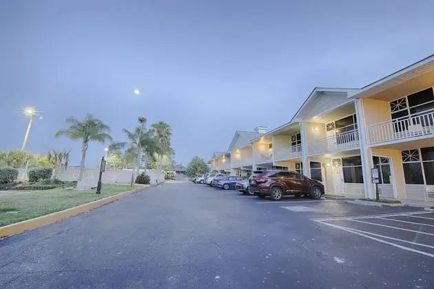 Oda (506 Little Harbor Inn)