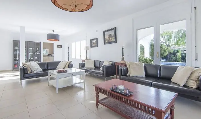 Villa, 4 Yatak Odası, Kişiye Özel Havuzlu