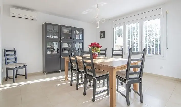Villa, 4 Yatak Odası, Kişiye Özel Havuzlu