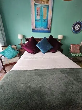 Executive Apart Daire (Duckegg Blue / Raspberry Flatlet)