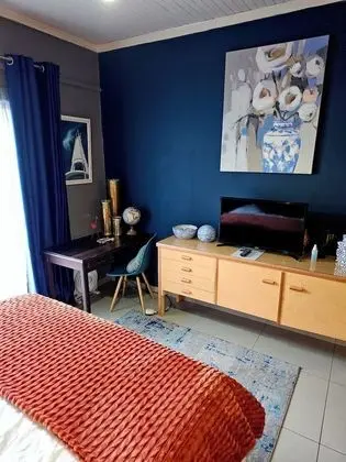 Signature Tek Büyük Yataklı Oda, 1 Büyük (Queen) Boy Yatak, Bahçe Manzaralı (Nordic Blue Copper)