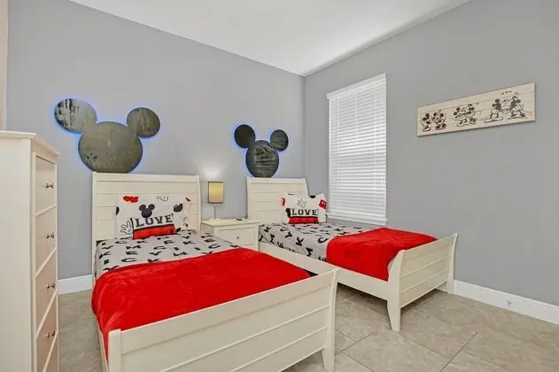 Villa (5132OA 5 bed with games room and spa )