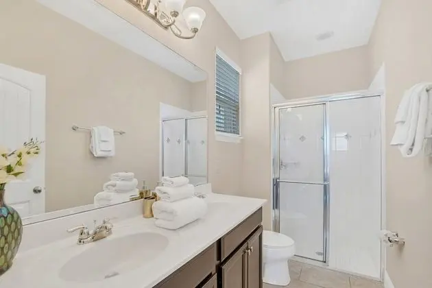 Villa (5132OA 5 bed with games room and spa )