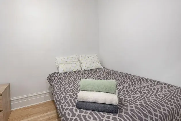 Tek Büyük Yataklı Oda, 1 Çift Kişilik Yatak