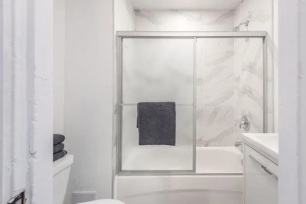 Tek Büyük Yataklı Oda, 1 Çift Kişilik Yatak