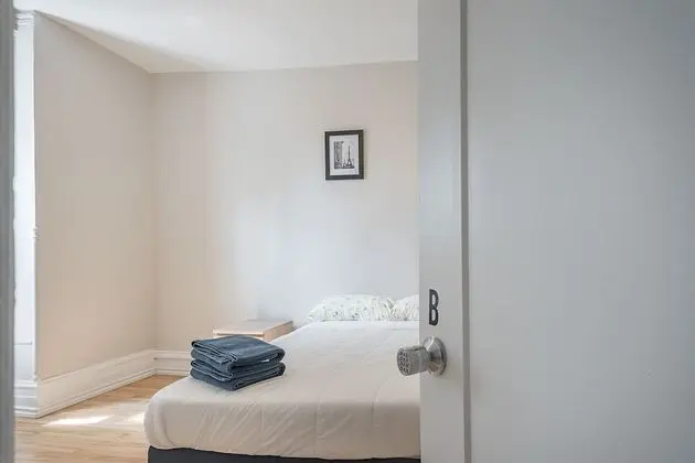 Tek Büyük Yataklı Oda, 1 Çift Kişilik Yatak