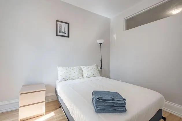 Tek Büyük Yataklı Oda, 1 Çift Kişilik Yatak