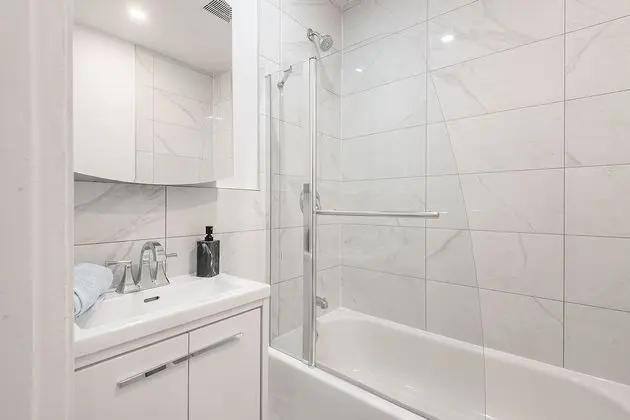 Tek Büyük Yataklı Oda, 1 Çift Kişilik Yatak