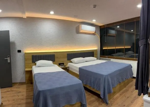 Triple, Dere ve Orman Manzaralı, Balkonlu