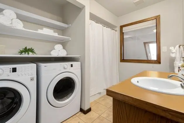 Ev, Birden Çok Yatak, Veranda, Bahçe Manzaralı (531 Spindrift Ct.)