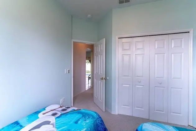 Ev (544 Fairways Lake Estate)