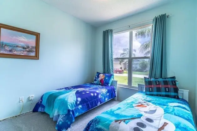 Ev (544 Fairways Lake Estate)