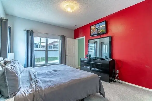 Ev (544 Fairways Lake Estate)