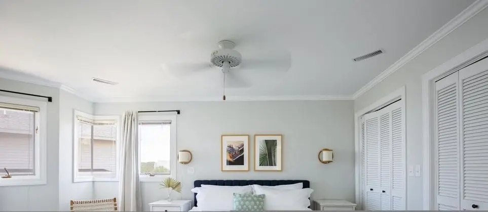 Ev