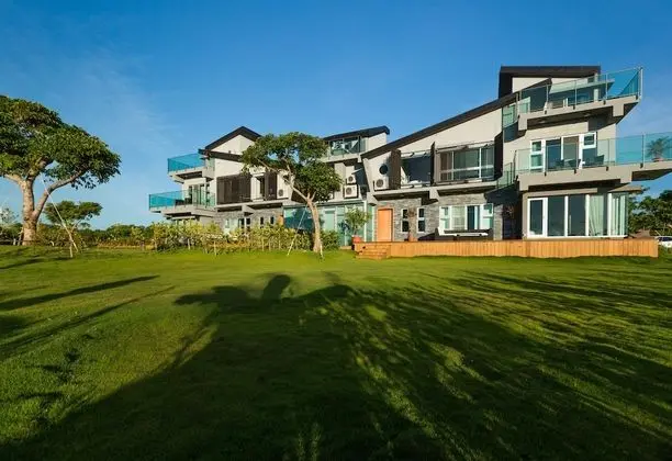 Villa (No.5)